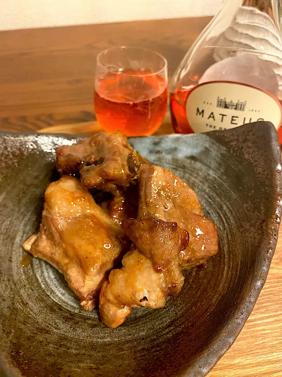 Snapdishの料理写真:スペアリブとマテウスロゼ🍷|tomoさん