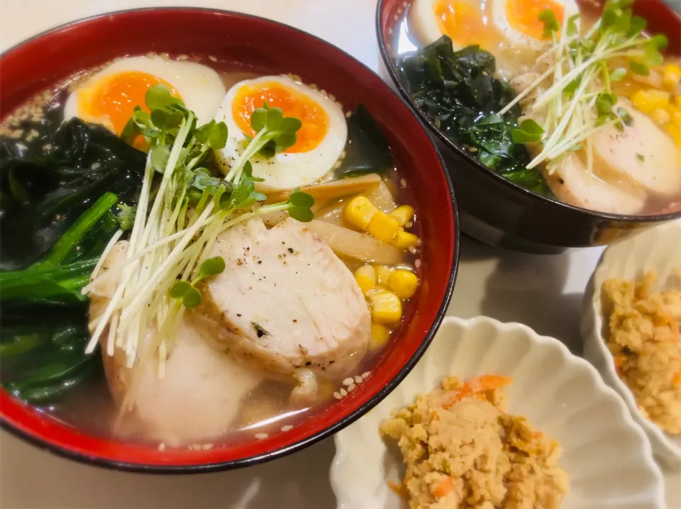 自家製鶏ハムで塩ラーメン|もちまるさん