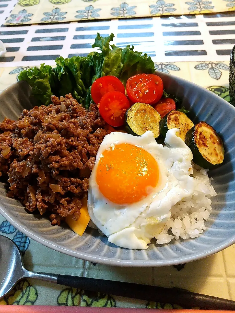 Snapdishの料理写真:ロコモコ風丼|sumireさん