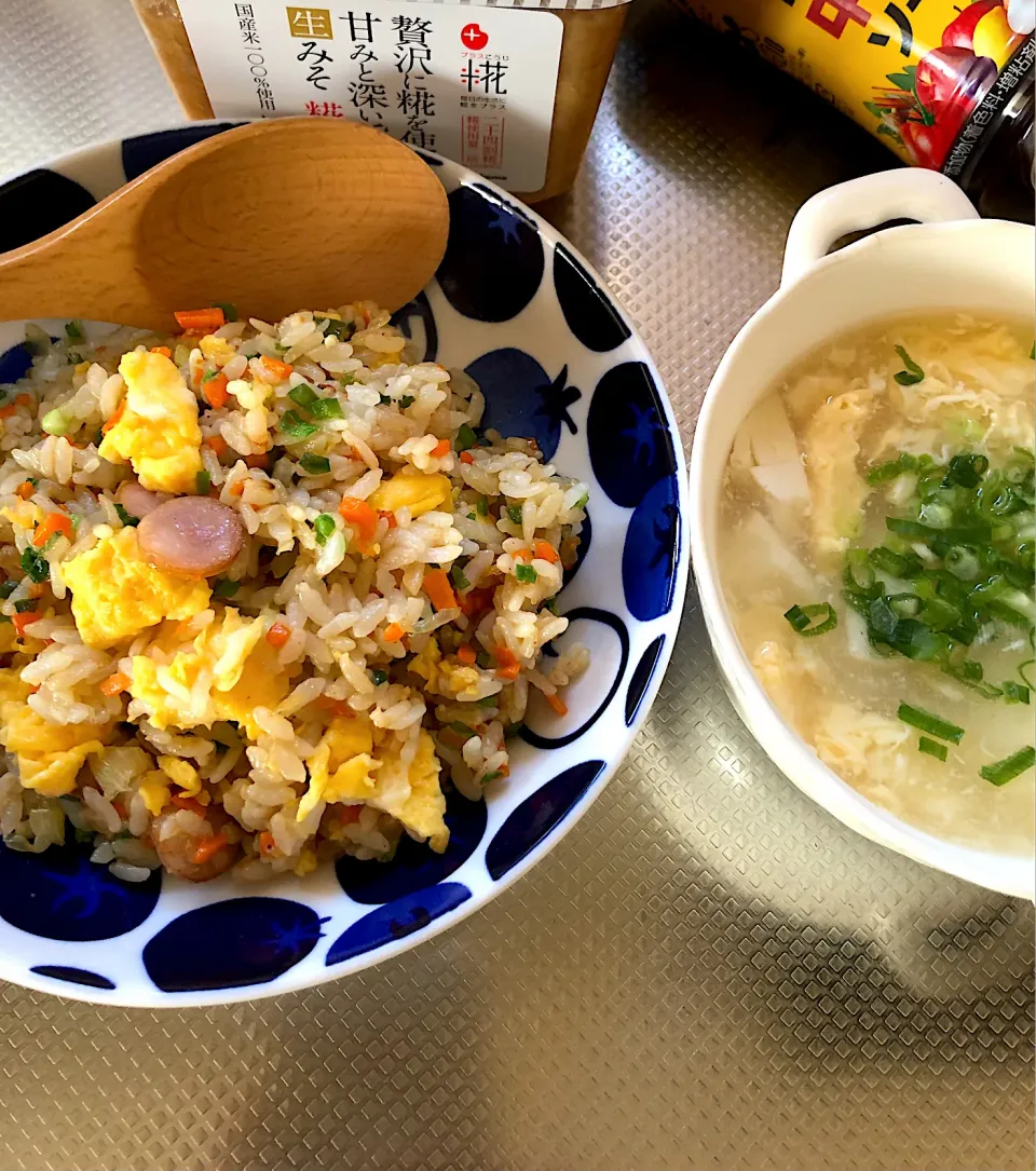 今日のランチは 残りご飯で チャーハンと卵スープ|ブンタさん