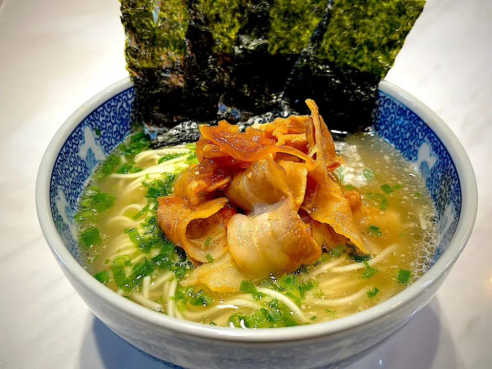 鶏ガラ醤油ラーメン|ぎんさん