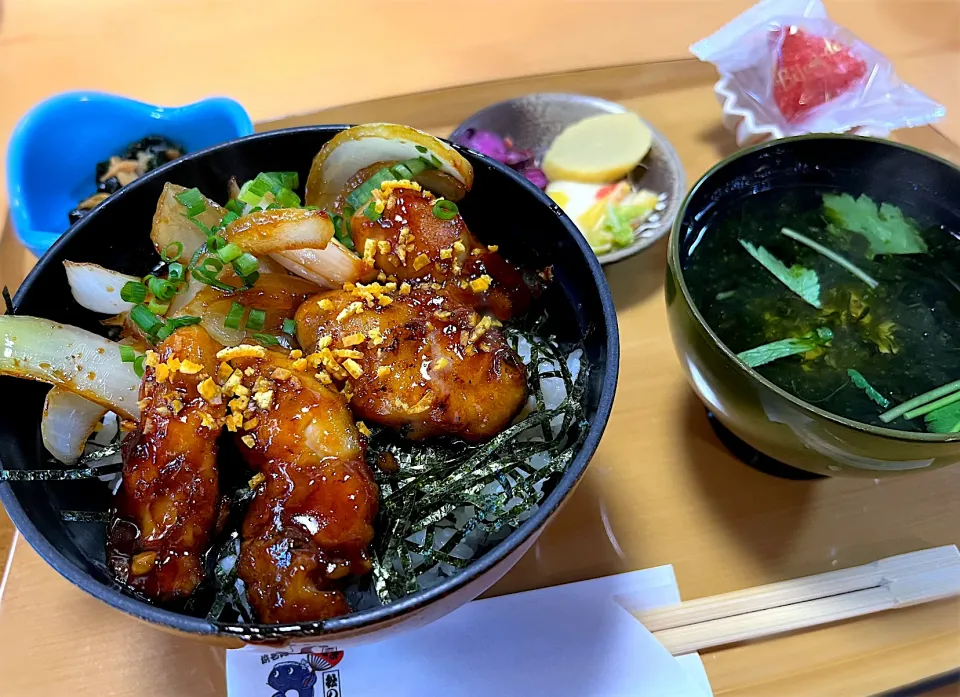 ミニ牡蠣カバ丼＠うなぎ・和食処 松の家　浜松舘山寺|toshi,I🍴さん