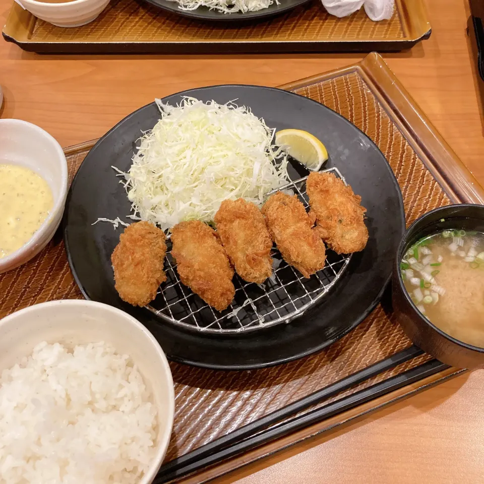 カキフライ定食|ちゃみこさん