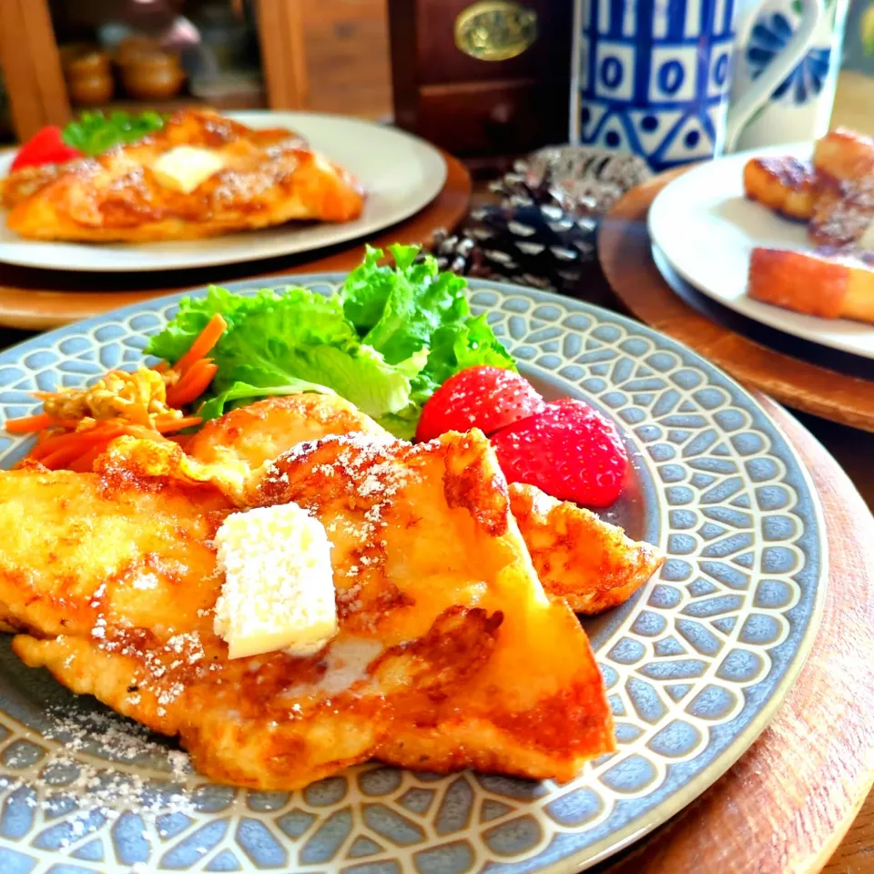 休日の朝ごはん💕

✾フレンチトースト
✾サラダ
✾にんじんしりしり
✾いちご🍓
✾コーヒー、紅茶、ホットミルク|さらママさん