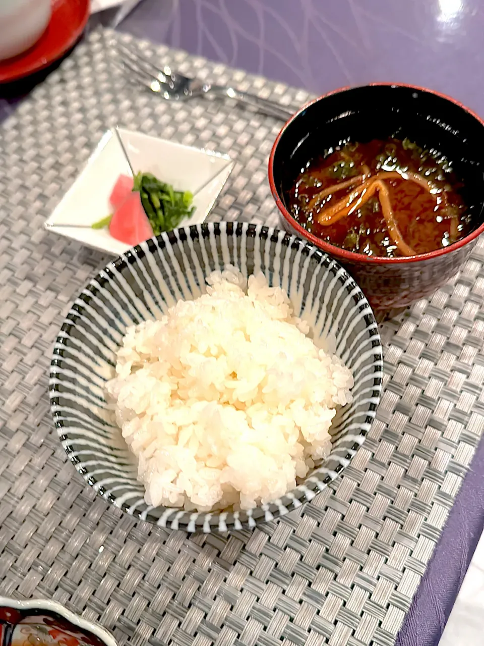 ご飯、お新香とお吸い物|chariotさん