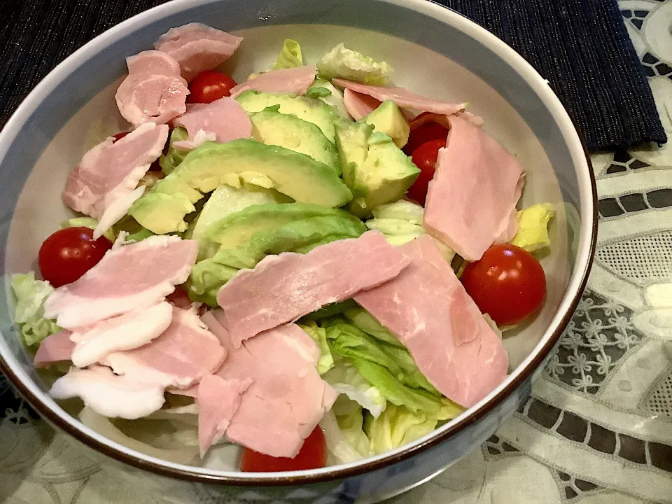 日曜日の朝ラダ🥗😋|アライさんさん