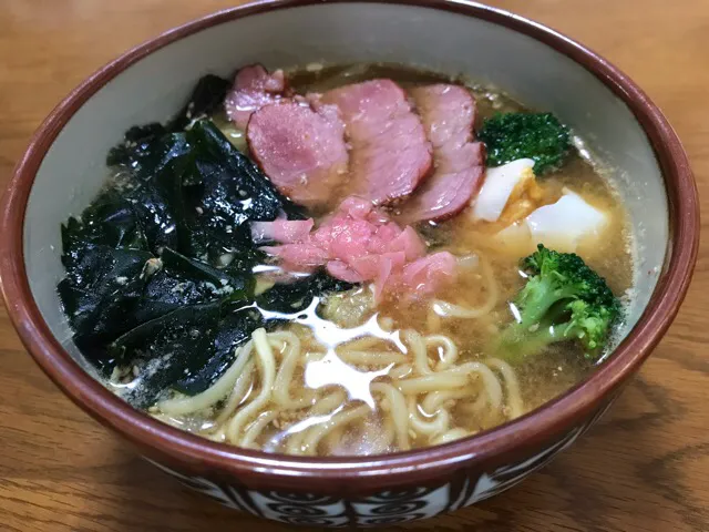 マルちゃん正麺🍜、味噌味❗️( ＾∀＾)✨|サソリさん