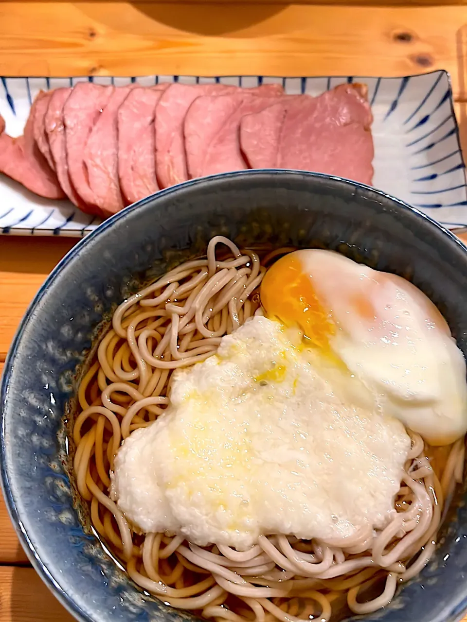 年越しとろたま蕎麦|ぺろたんさん