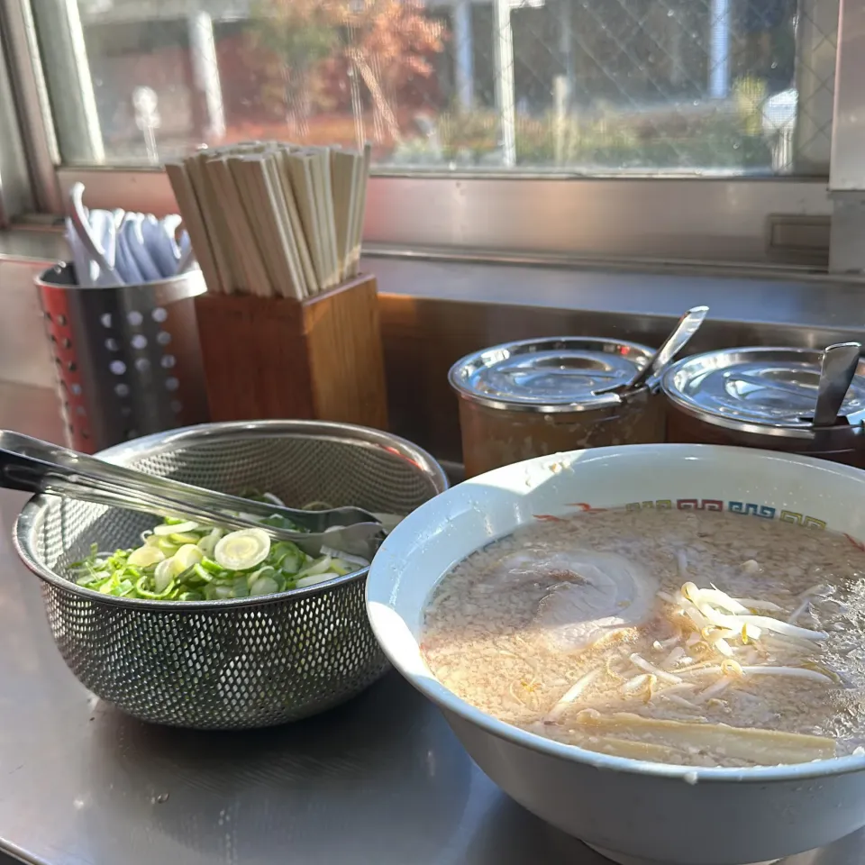 Snapdishの料理写真:ラーメン|Hajime Sakaiさん