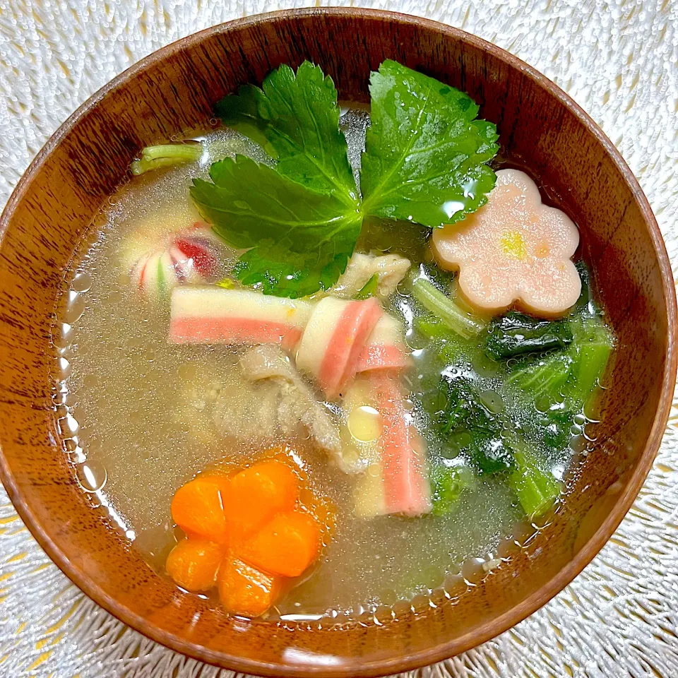 あけましておめでとうございます　今朝はお雑煮を作りました。|Kahoさん