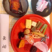 Snapdishの料理写真:明けましておめでとうございます|Rie  Kさん