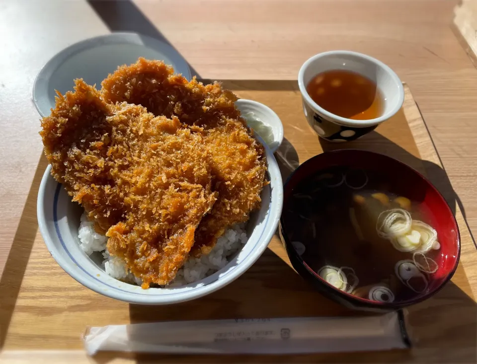 わらじカツ丼@三峯神社 大島屋|morimi32さん