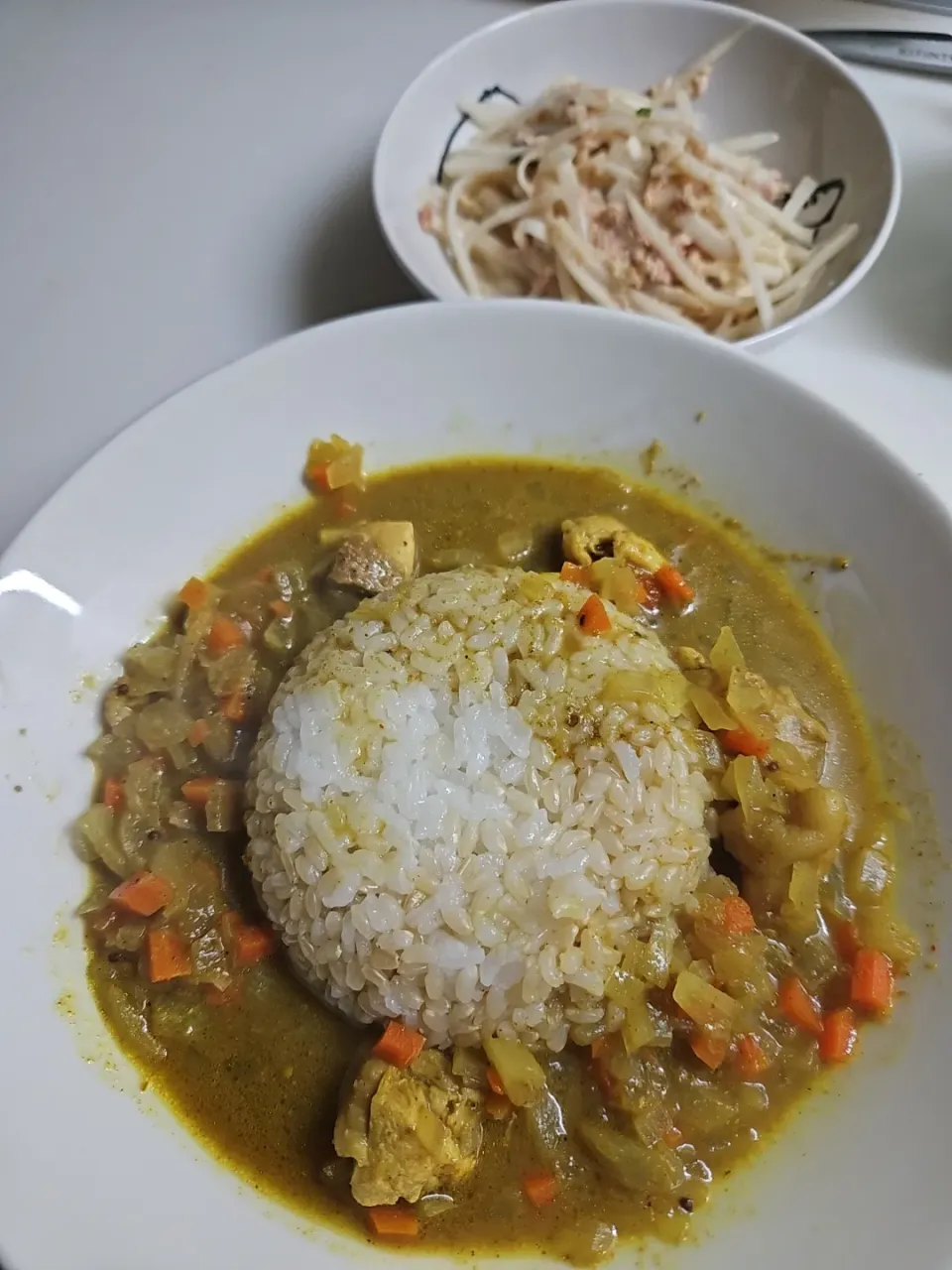 ☆夕飯☆スパイシーカレーと大根ツナサラダ|ｼｮｺﾗさん