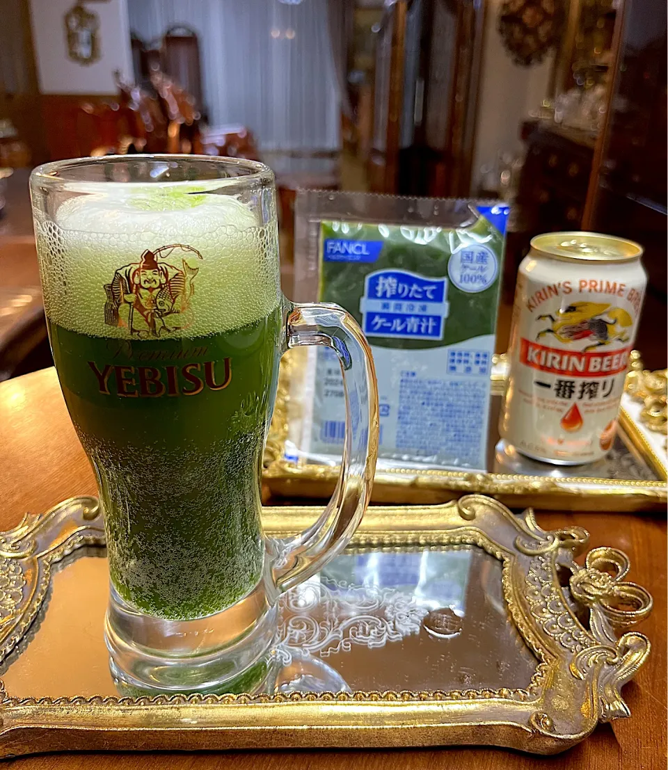 ファンケル搾りたてケール青汁🥬ビール割り🍺|henryさん