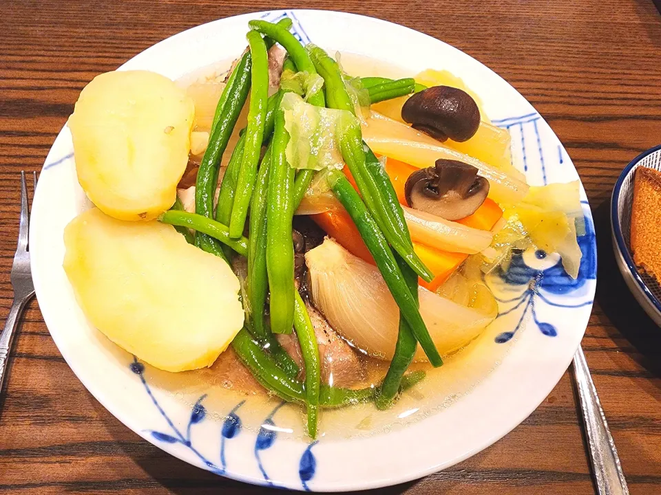 Snapdishの料理写真:Potée
塩豚のポテ|Masahiko Aasanoさん