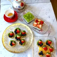 Snapdishの料理写真:Teatime desserts @ TRIPKA BKK.| Chalinee Kalyanamitraさん