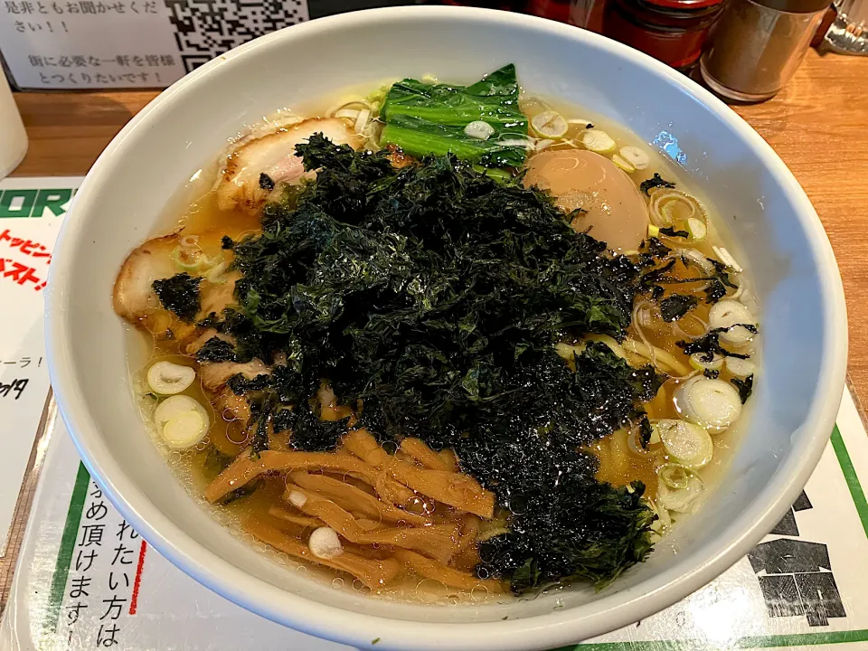 海苔ラーメン(味玉付き)|しのぶさん