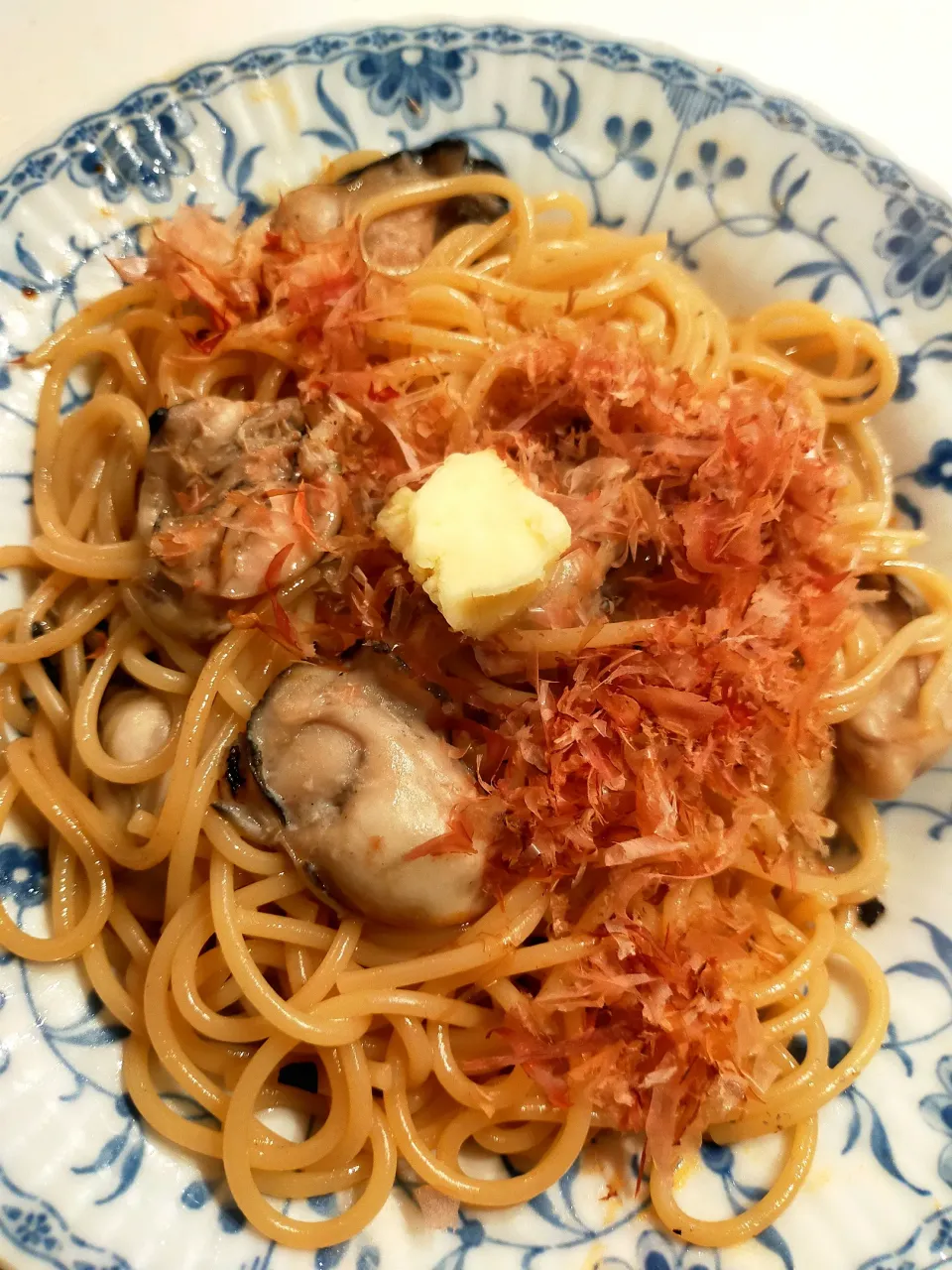 Snapdishの料理写真:和風バターの牡蠣パスタ|自炊記録さん