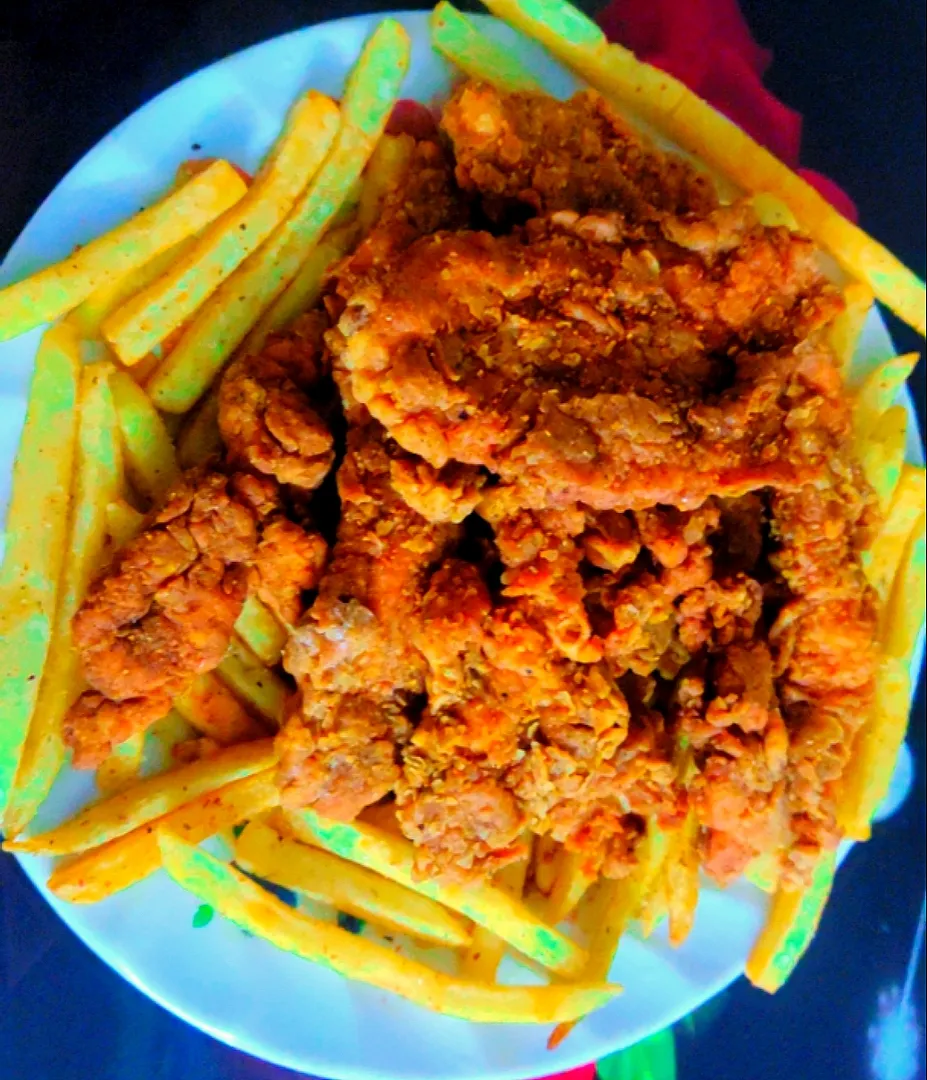 Chicken & Fries|Gulfi Khanさん