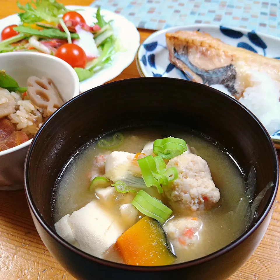 鶏団子鍋風〜味噌汁|とまと🍅さん