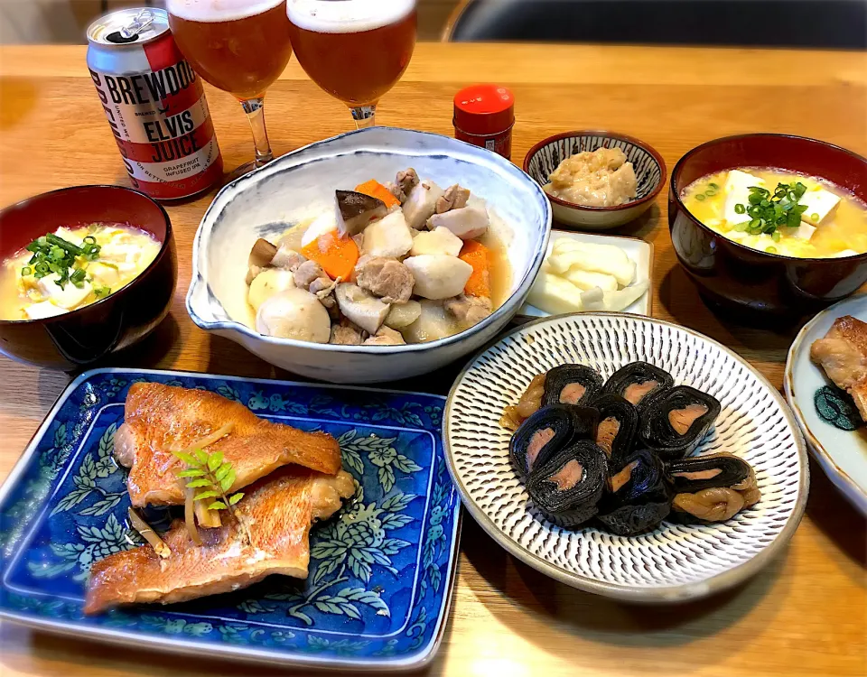 赤魚煮付け　鶏もも肉と根菜の煮物　ニシンの昆布巻き　etc|じゅんさんさん