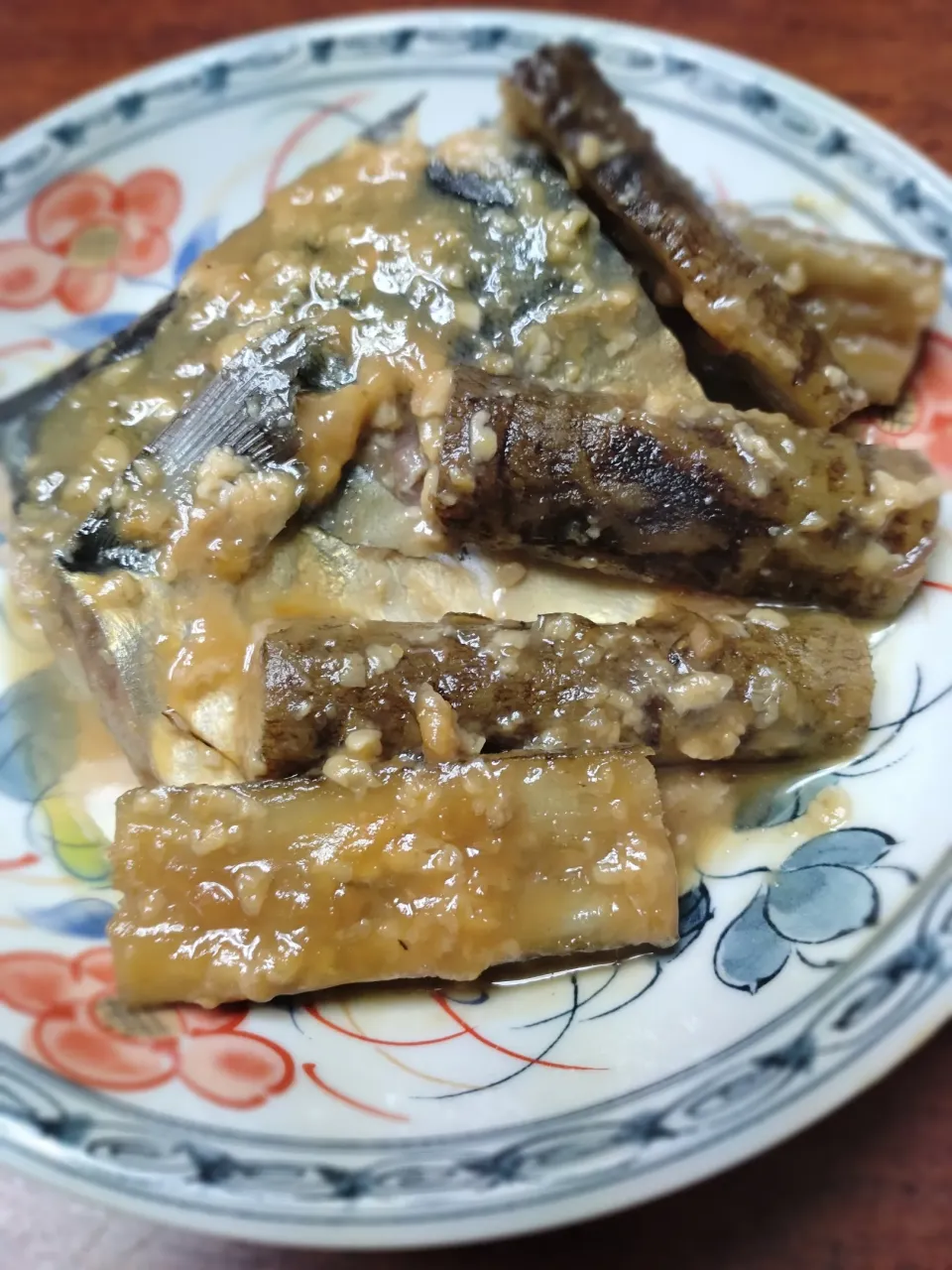 さばの味噌煮
牛蒡も一緒に！|しゅがーさん