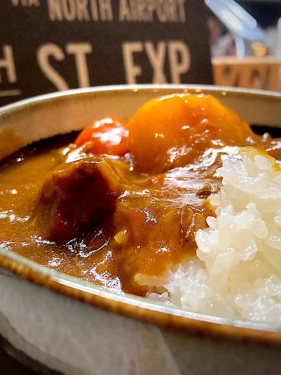 Snapdishの料理写真:圧力鍋で牛スネ肉カレー|真珠きょうだいママさん