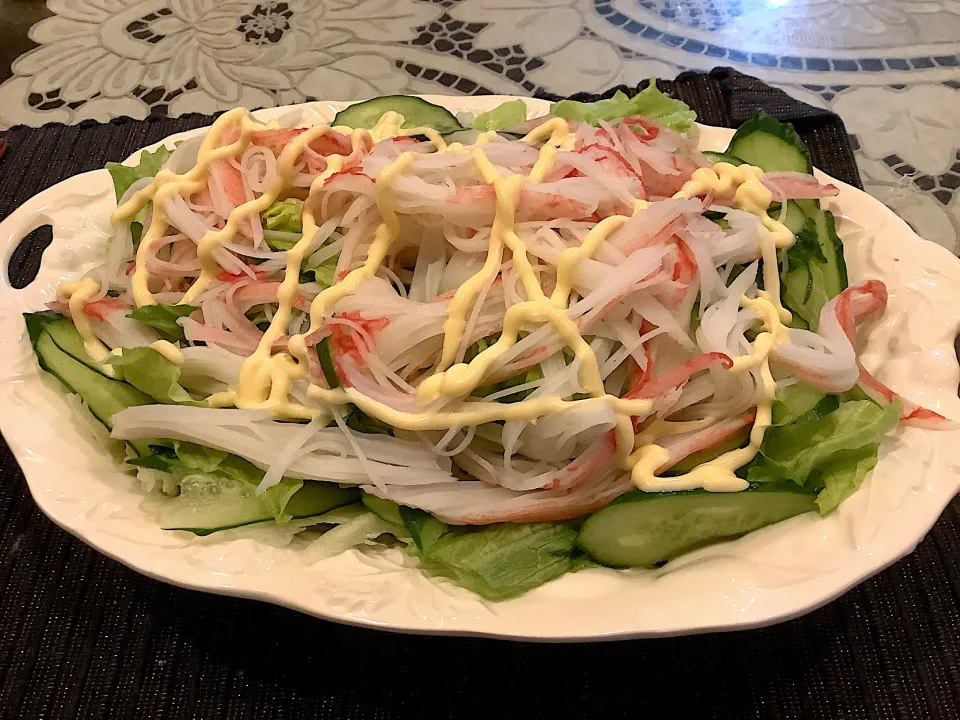 Snapdishの料理写真:COSTCOさんの🦀蟹を使ったサラダ🥗😋|アライさんさん