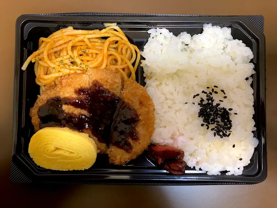 イオン お手軽弁当(トンカツ)|ばーさんさん