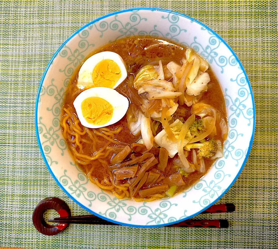 北海道土産「すみれ」でお家味噌ラーメン🍜　美味しいぃ〜😋|BUBUさん