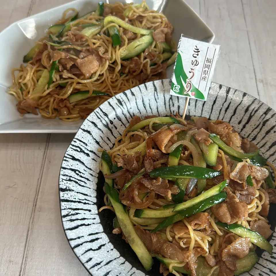 Snapdishの料理写真:きゅうり焼きそば|らぴすらずり(らぴ)さん