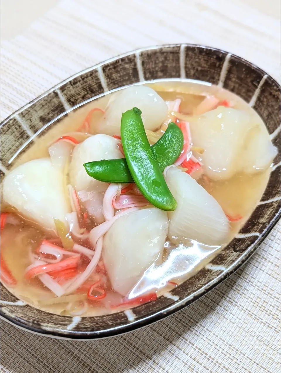 まなまな♡さんのお料理〜蕪とベビーほたてとトックのスープからの蕪とカニカマのスープ|f.1125beさん