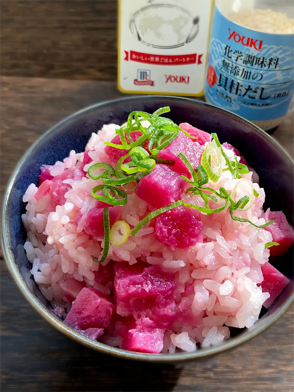 🌏おいしい世界ごはんパートナー🌍
✨ワールド調味料で正月明け身体にやさしいごはん✨
貝柱だしde大根めし(紅芯大根)|9421beruさん