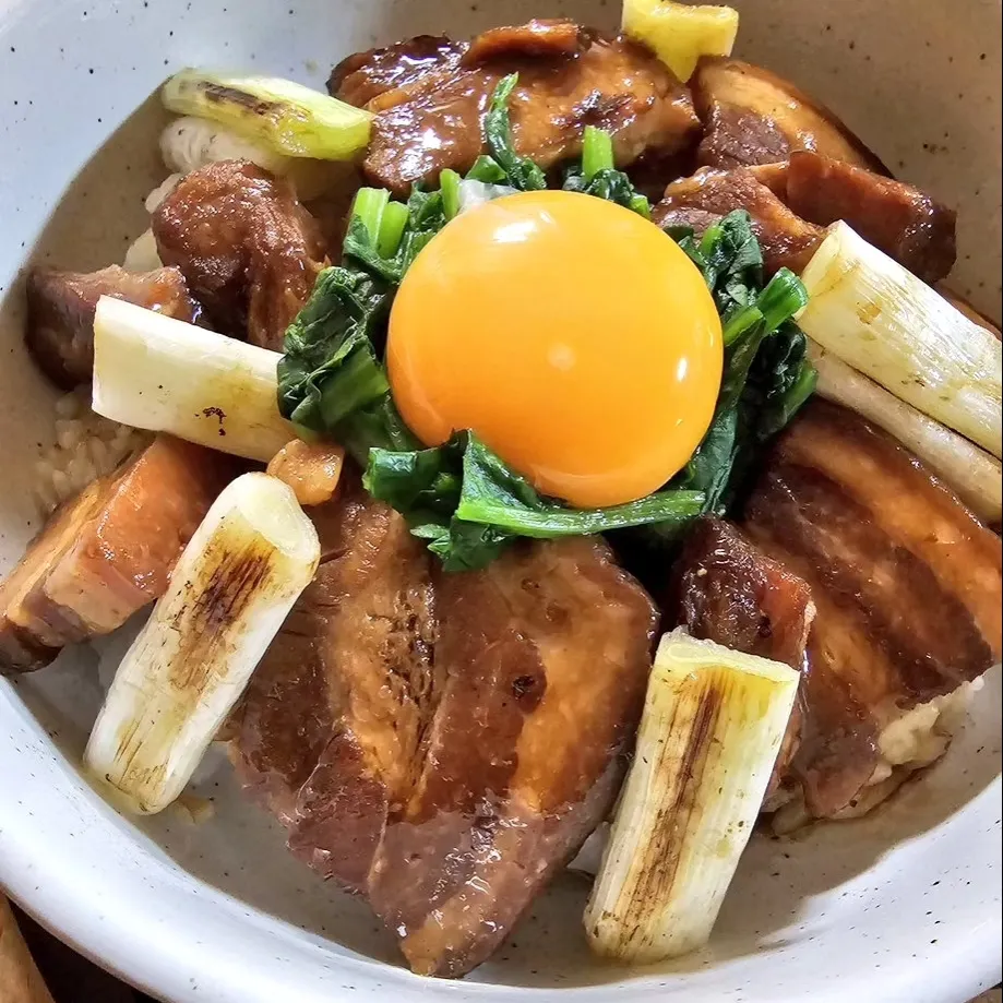 角煮丼|みきやんさん