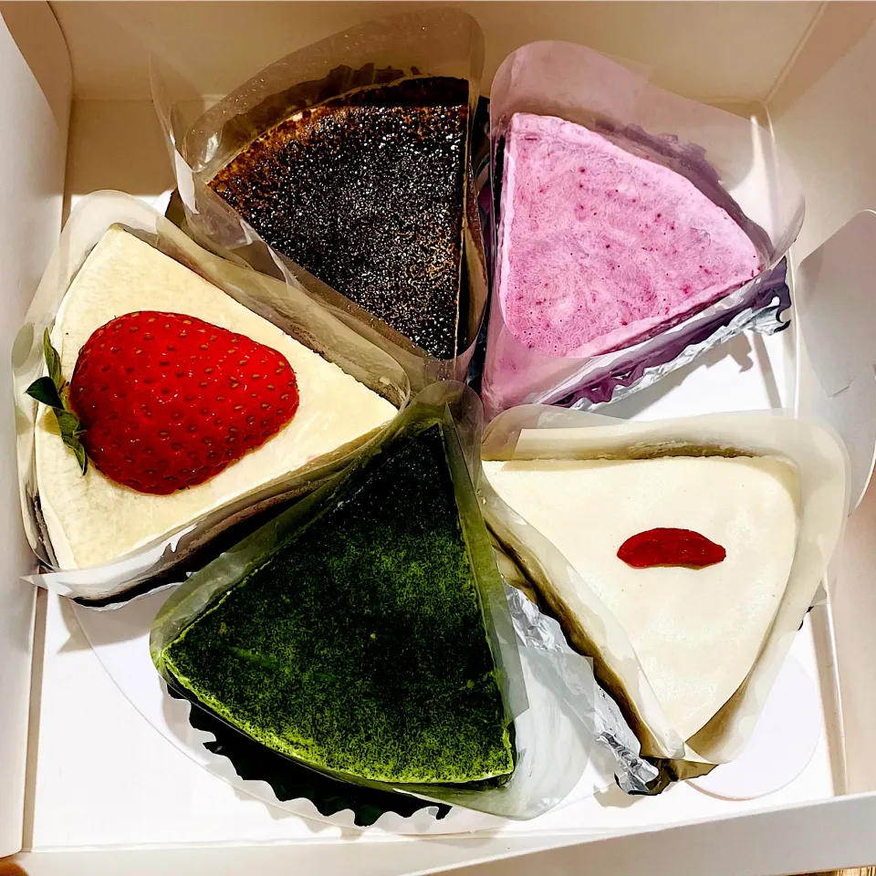 Snapdishの料理写真:ローケーキ詰合せ|みうのすけさん