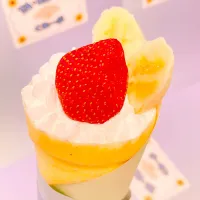 Snapdishの料理写真:いちごバナナ生クリーム|TAKUMI くれーぷさん