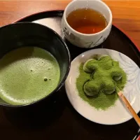 Snapdishの料理写真:献上初昔　抹茶団子　1650|abeさん