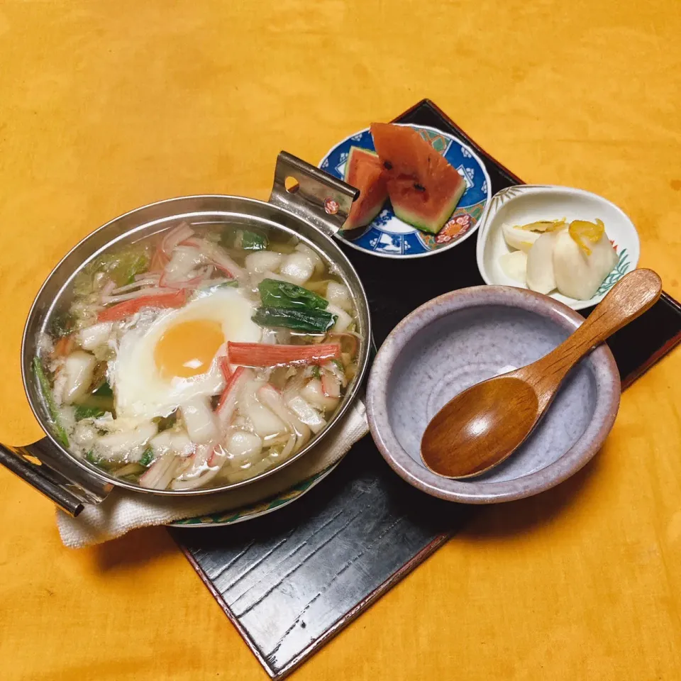 grandmaの晩ごはん☆ 今夜は鍋焼き力餅うどん…小さく切ったお餅をもらってたから…これ具合がいいわ。|kaoriさん