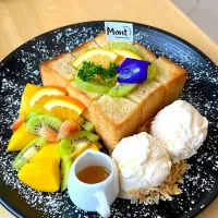 Honey toast|iTazzさん