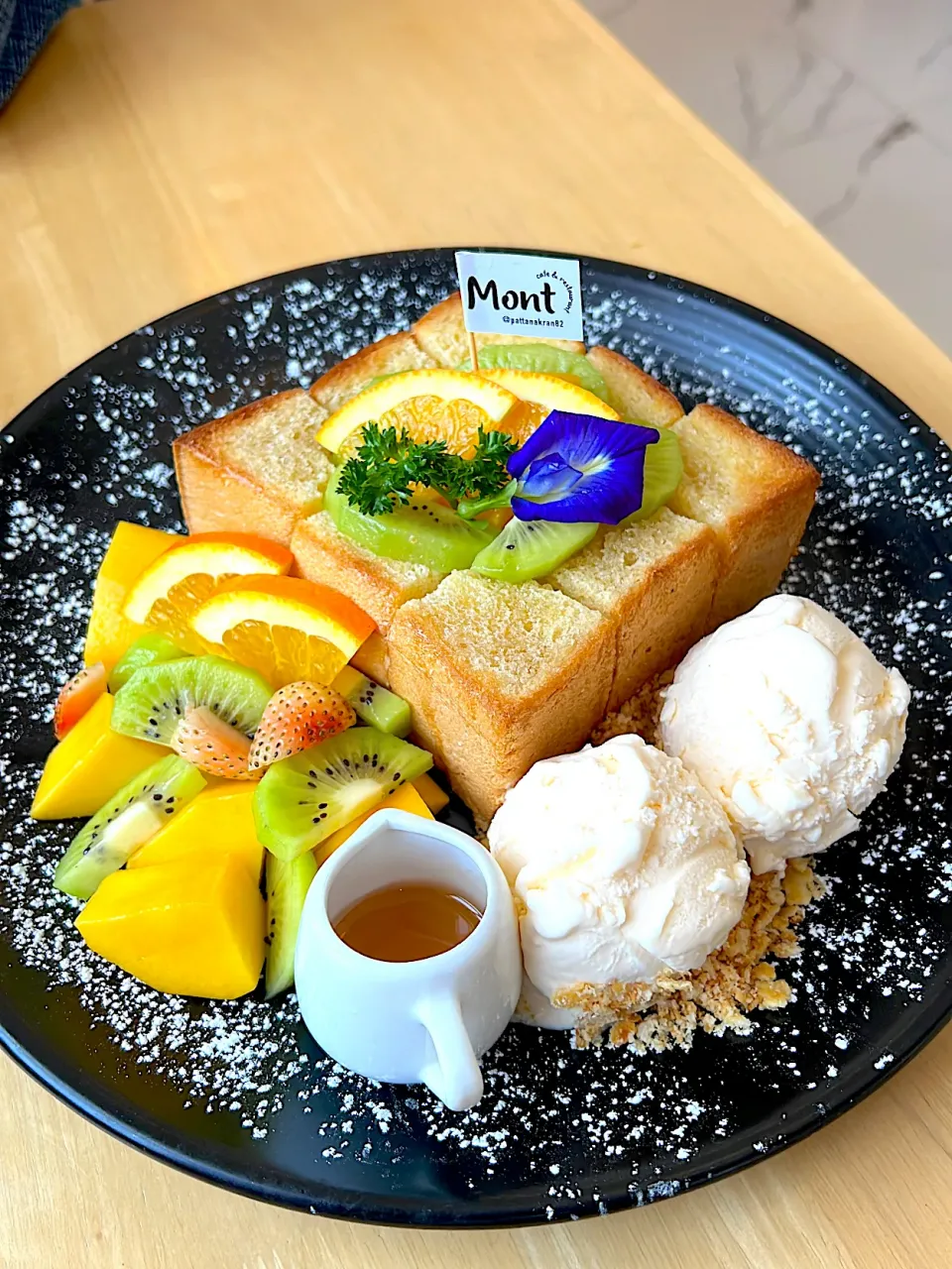 Honey toast|iTazzさん