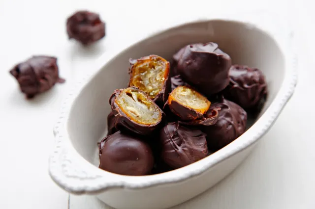 Snapdishの料理・レシピ写真:金柑トリュフ｜柑橘スイーツで至福のおやつタイム♡