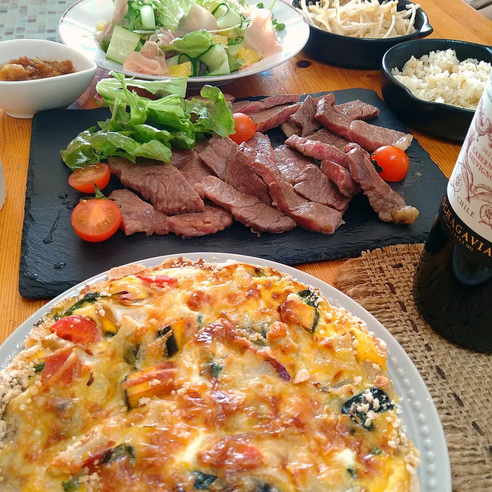 ステーキで昼飲み🍷✨|とまと🍅さん