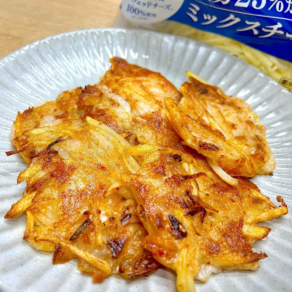 餅消費‼️じゃがいもとキムチと餅のガレット🥔|みほままこさん