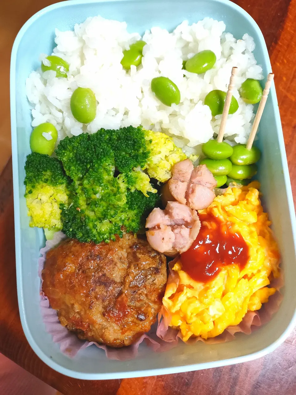 あけましておめでとうございます        久々のお弁当   毎日投稿します✨|アボカド🥑さん