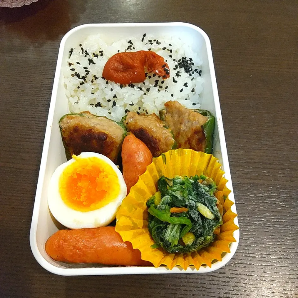 Snapdishの料理写真:肉詰めピーマン弁当🍱|Rieさん