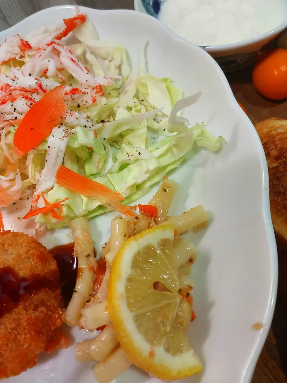 朝ごパン🙆
メンチカツ
パスタ
サラダ
パン
ヨーグルト
金柑|🐧ペンギン2さん