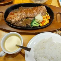 Snapdishの料理写真:記念日・宮ロース🥩🥗☕|junさん