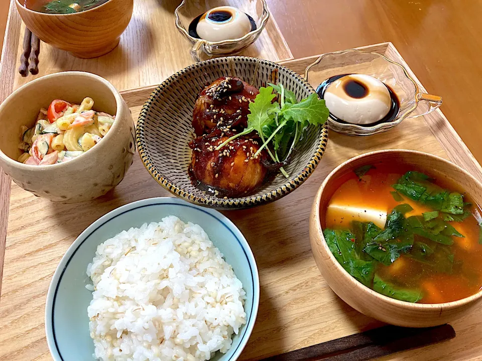 Snapdishの料理写真:キムチチゲ風スープ❤️半熟卵の肉巻き甘辛煮❤️マカロニサラダ❤️ジーマーミードウフ|さくたえさん