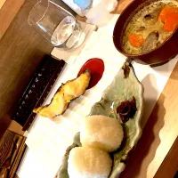 Snapdishの料理写真:塩にぎりおむすびととん日セット➕西京焼きを付けて貰った|いづみ〜るさん