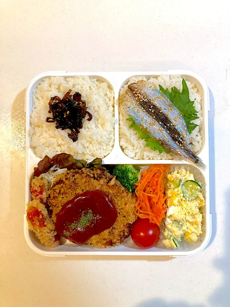 1/17 ◎ デミソースコロッケ弁当|Yama○°さん